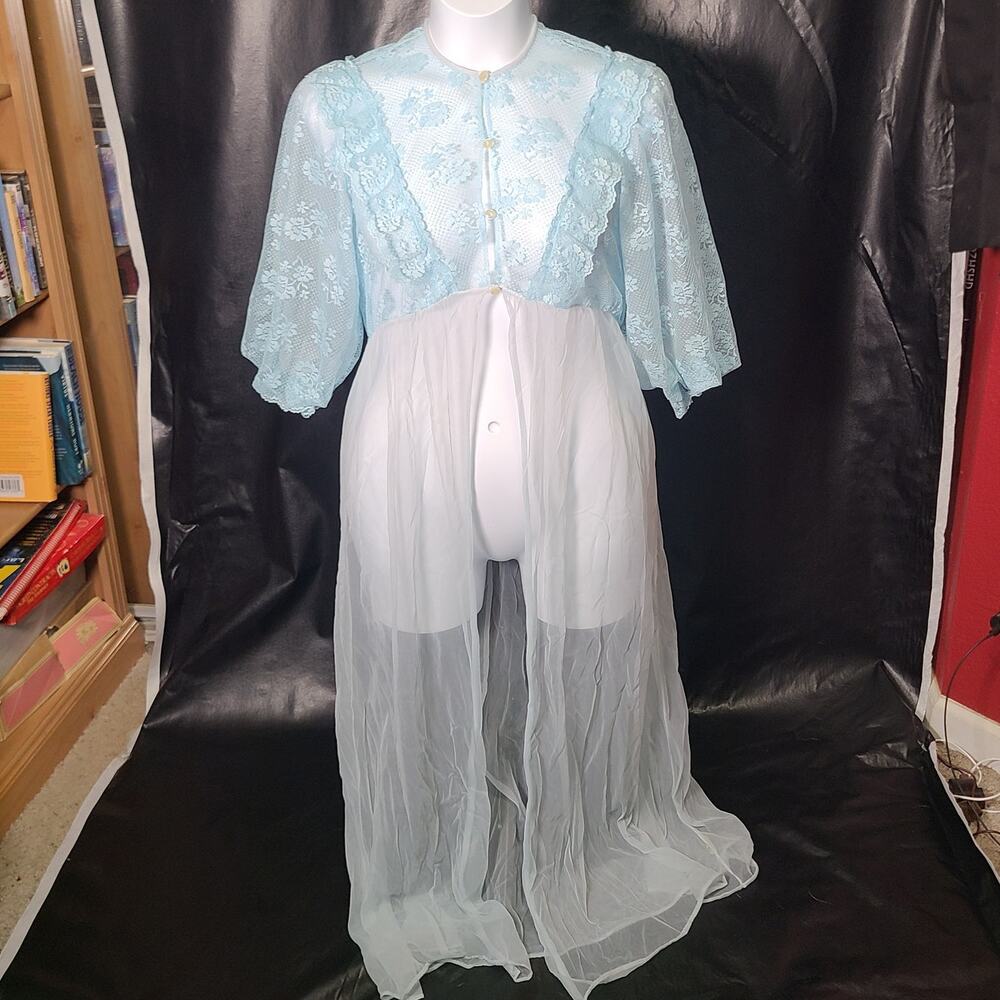 Susan Lisa vintage 60s pastel blue lace puff sleeve nighty size medium